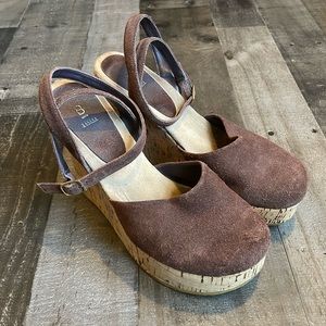Vintage Bakers strappy platform cork heels